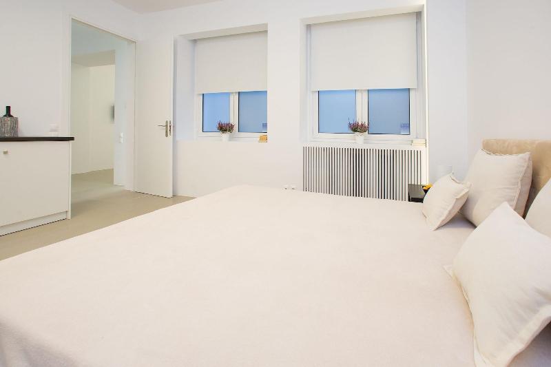 Gk Athens By Gk Properties Экстерьер фото